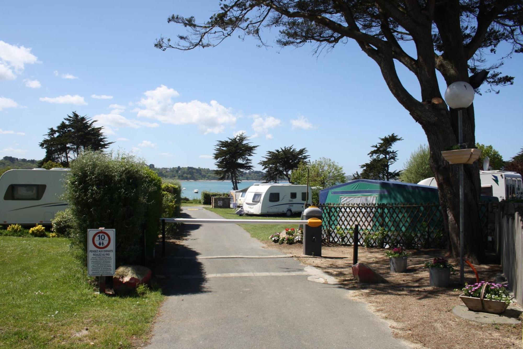 Camping Rcn Port L'Epine Trélévern Exterior foto